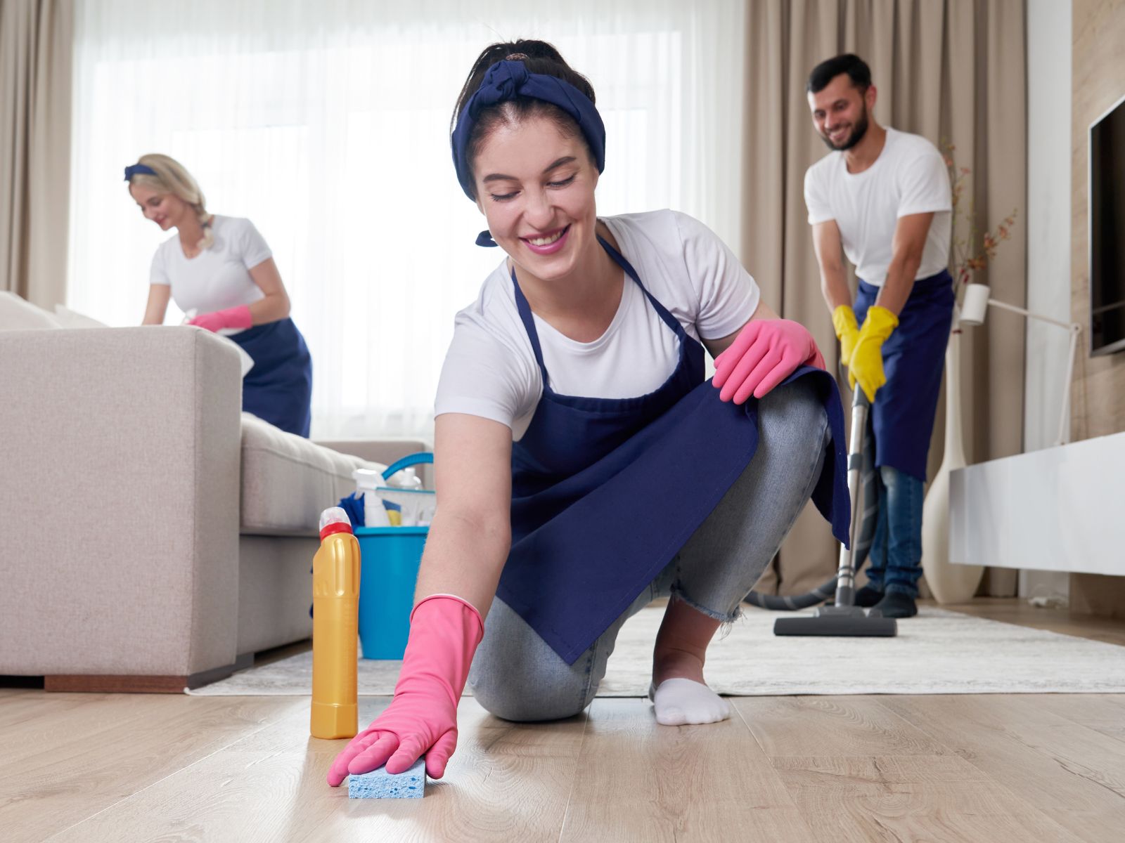Can Scrub Lou clean vacation rentals and short-term rental homes?