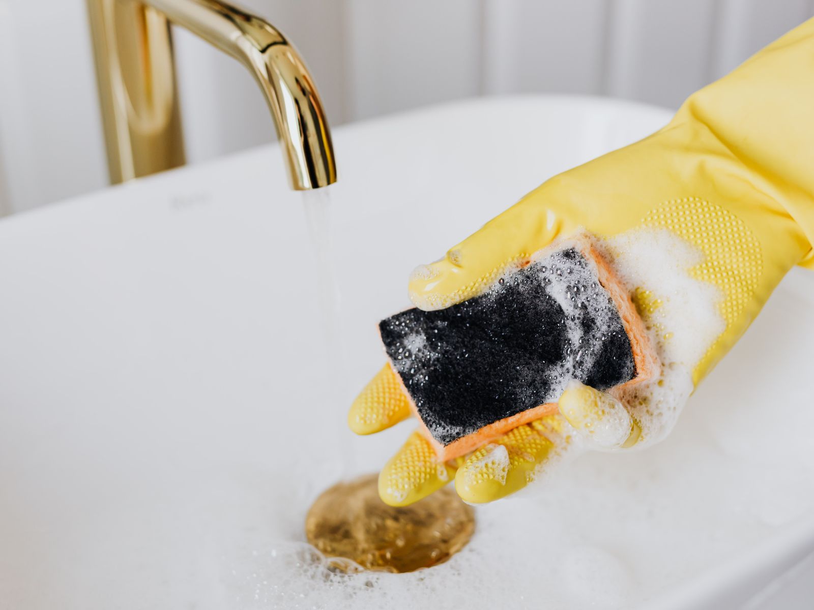 Are all Scrub Lou cleaners insured and bonded?